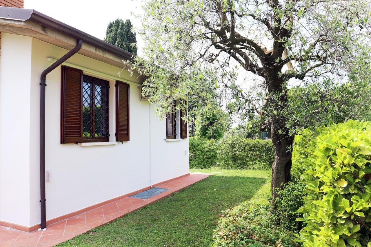 Villa al porto Moniga del Garda Exterior foto
